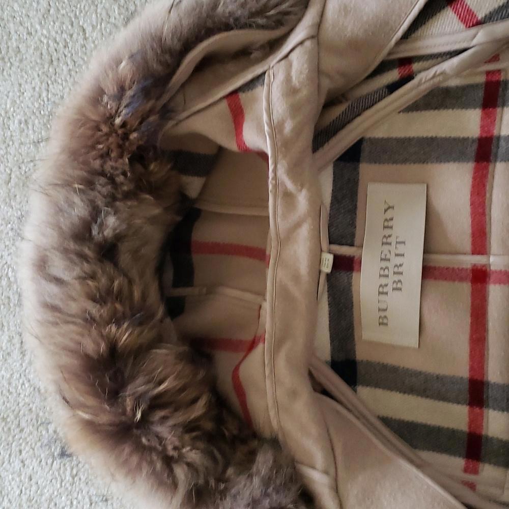 BURBERRY CHECK LINED WOOL TOGGLE DUFFLE COAT WITH FUR TRIMMED HOOD - Picture 8 of 15
